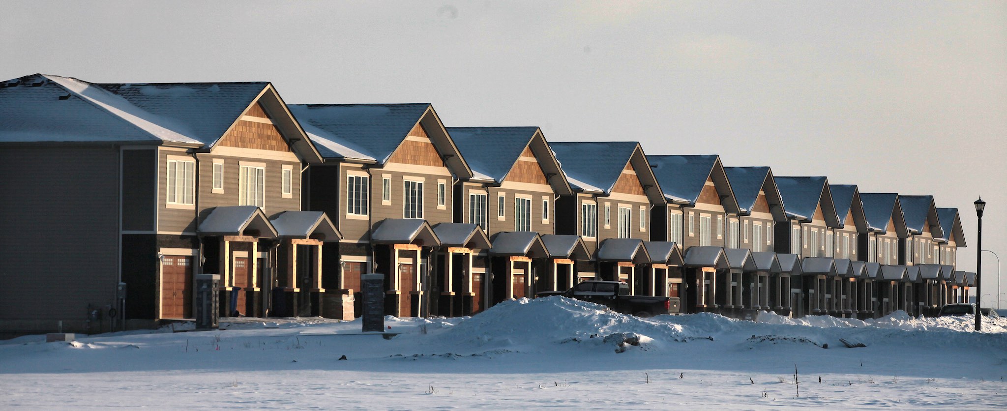 Winnipeg agrees to Ottawa’s rules in attempt to snag housing cash