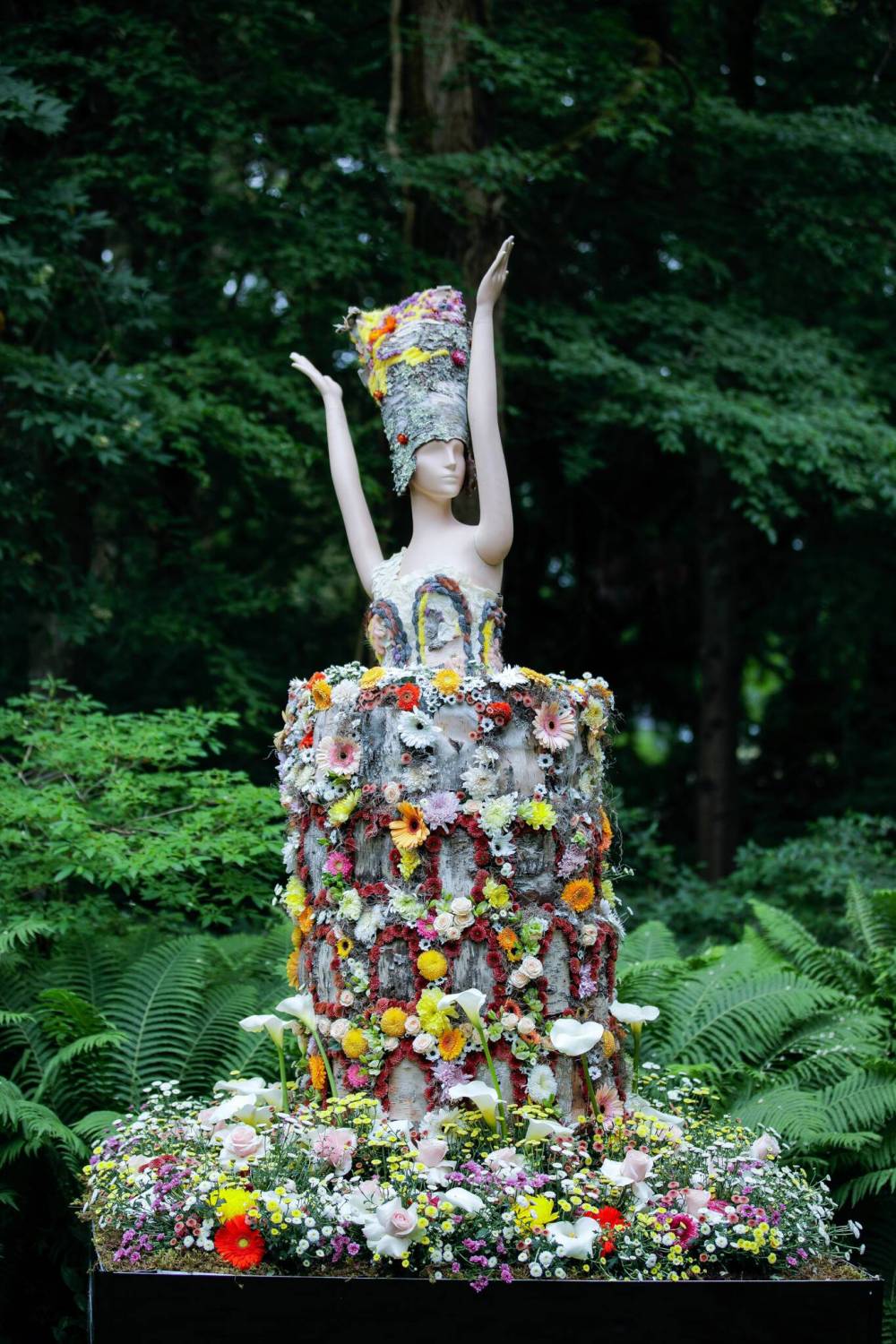 This floral creation from a previous Fleurs de Villes show captures the exuberance of Italy.