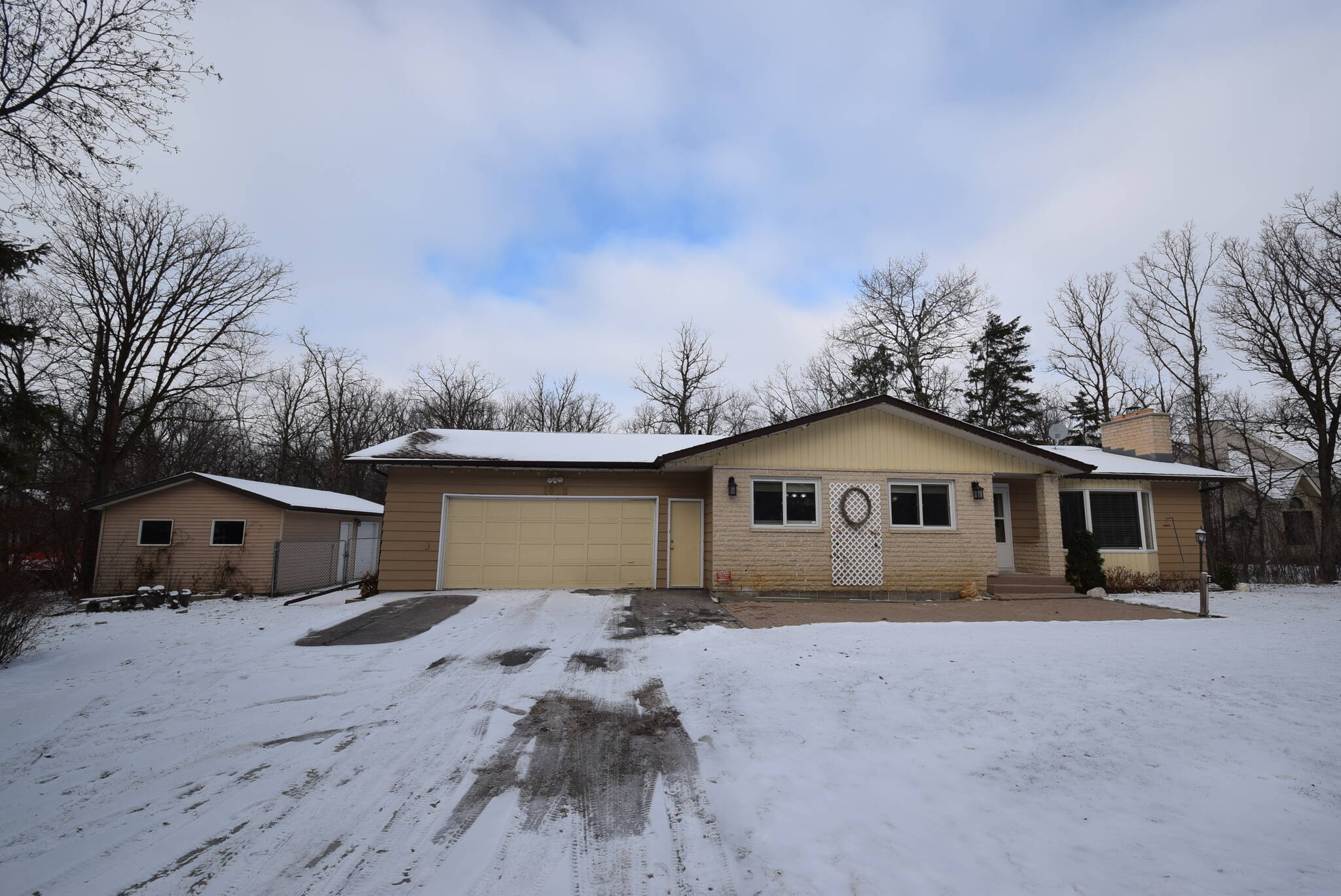 Serene and solid in St. Andrews Winnipeg Free Press