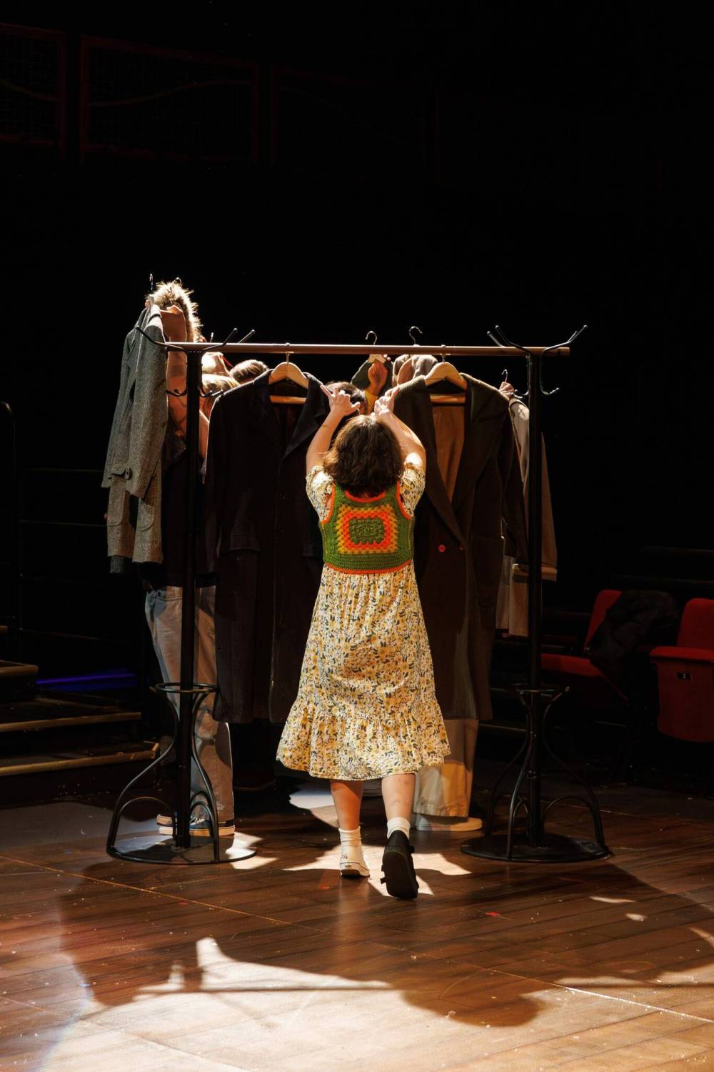 MIKE DEAL / WINNIPEG FREE PRESS
Shelayna Christante stars as Lucy in MTYP’s production of Narnia by Bad Hats Theatre.