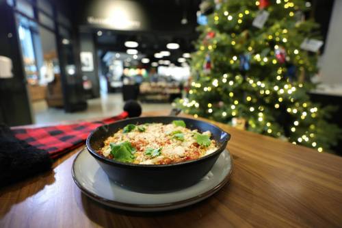 RUTH BONNEVILLE / WINNIPEG FREE PRESS
                                Friesen&rsquo;s baked corn salsa