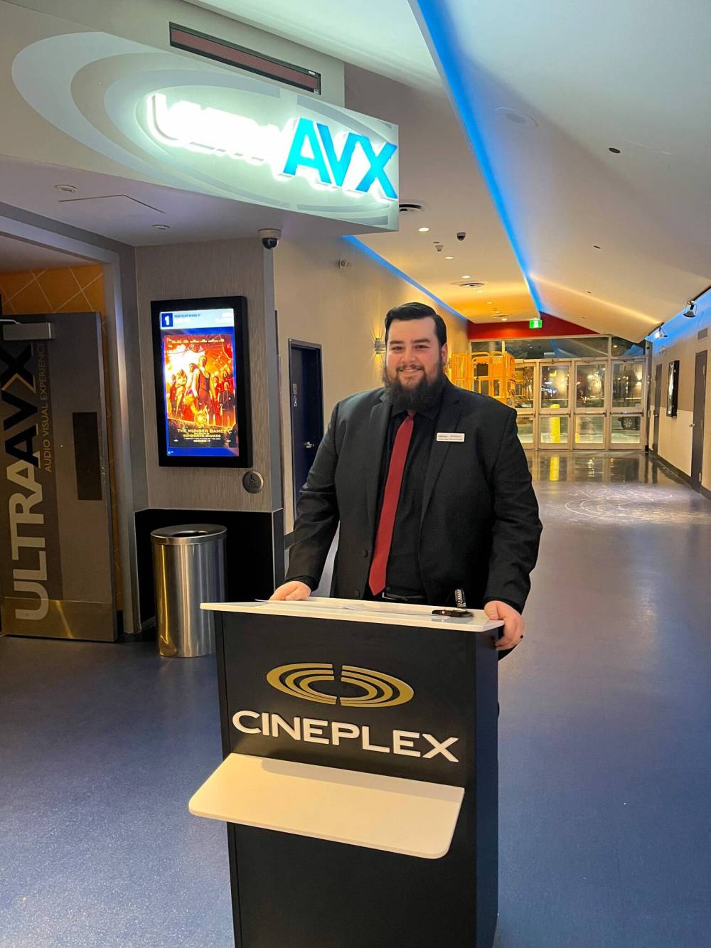 GABRIELLE PICHE / WINNIPEG FREE PRESS
General Manager Kevan Cabral stands outside one of two SilverCity UltraAVX theatres. They have seats that move in unison with action on the screen, speakers that surround the audience (including on the ceiling) and recliner seats.