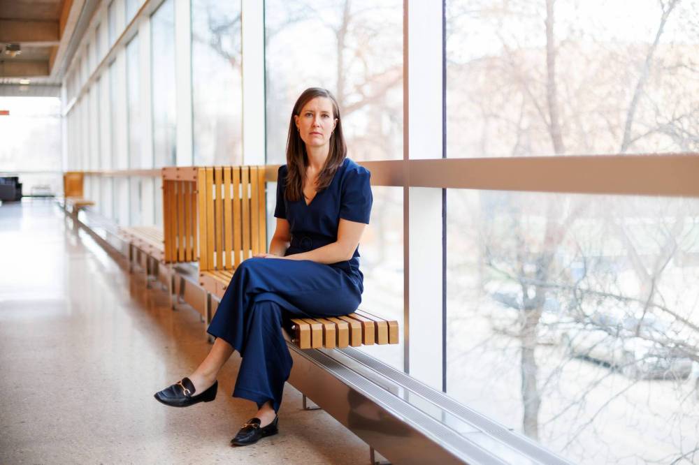 Kaarina Kowalec, assistant professor at the Rady Faculty of Health Sciences and Manitoba MS Research Centre member, says delays of diagnosis or treatment of MS are costly to everyone. (Mike Deal / Winnipeg Free Press)
