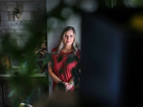 RUTH BONNEVILLE / WINNIPEG FREE PRESS
                                Ashley Gobeil has been suffering for years from endometriosis, a painful condition in which endometrial-like lining grows outside the uterus. After a surgical intervention she had a few pain-free years &mdash; but the growths are back.