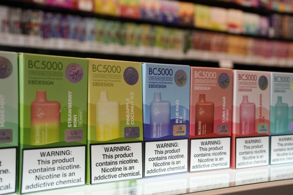 US officials block Elf Bar-maker and others from importing 1.4 million  illegal e-cigarettes  Winnipeg Free Press