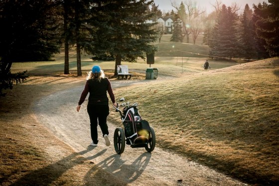 A golfer at the Shaganappi Point golf course in Calgary earlier this month. (Jeff McIntosh / The Canadian Press files)