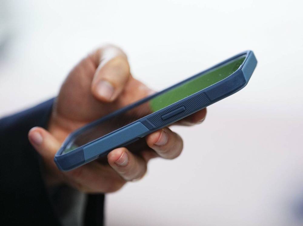 Sean Kilpatrick / Canadian Press Files
Are we so distracted by our cellphones that our attention spans are being diminished?