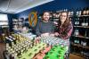 Shane (left) and Jessie Halliburton have been running the fully stocked Søbr Market on Academy Road for about a year. (Mikaela MacKenzie / Winnipeg Free Press)