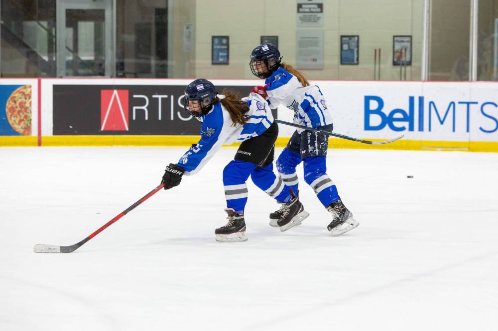 BROOK JONES / WINNIPEG FREE PRESS
The Israeli skaters, age 14-18, say playing and practising takes their minds off the state of affairs back home. ‘In Israel it’s always serious, you can’t really have fun.’