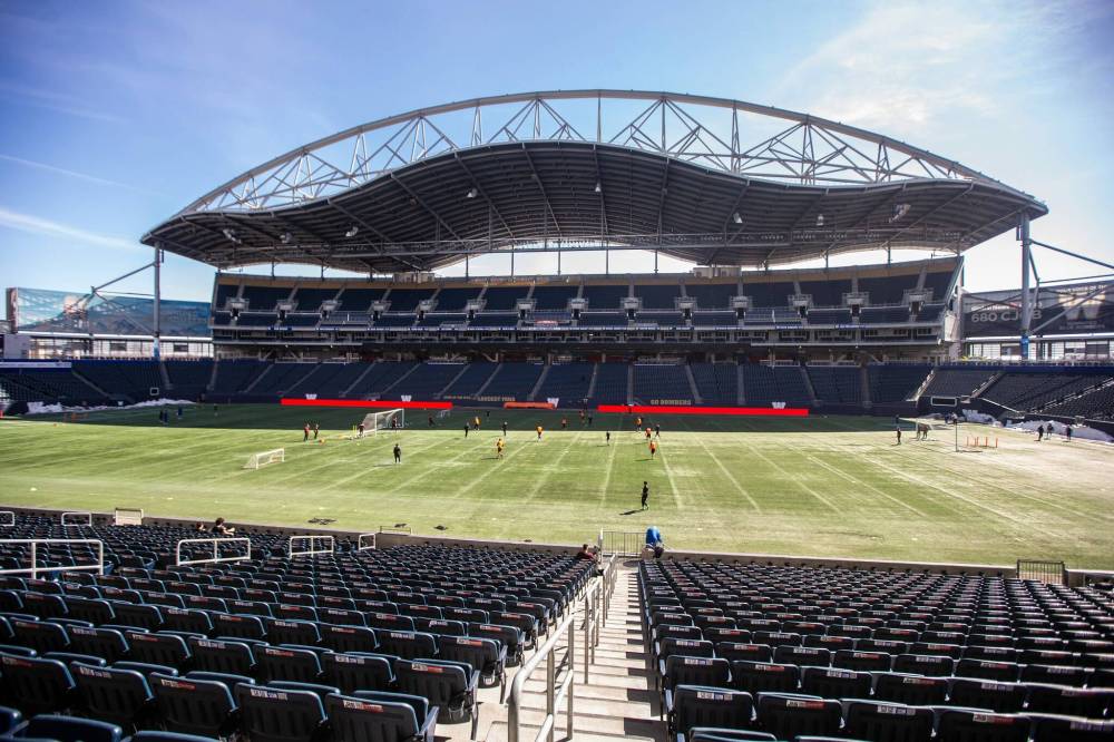 MIKAELA MACKENZIE / FREE PRESS FILES
WFC is spending approximately $2 million to replace the turf after using the same playing surface since the stadium opened nearly 11 years ago.