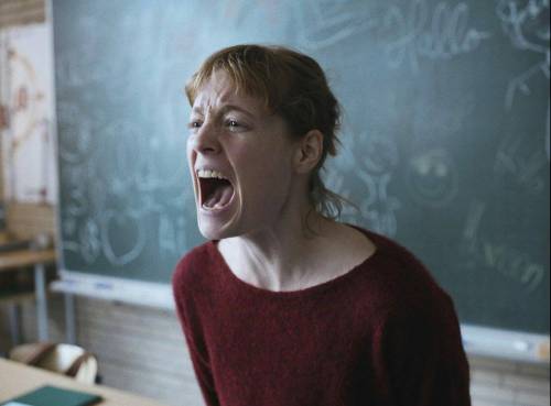 Alamode Film
                                Leonie Benesch plays a substitute teacher at a progressive middle school.