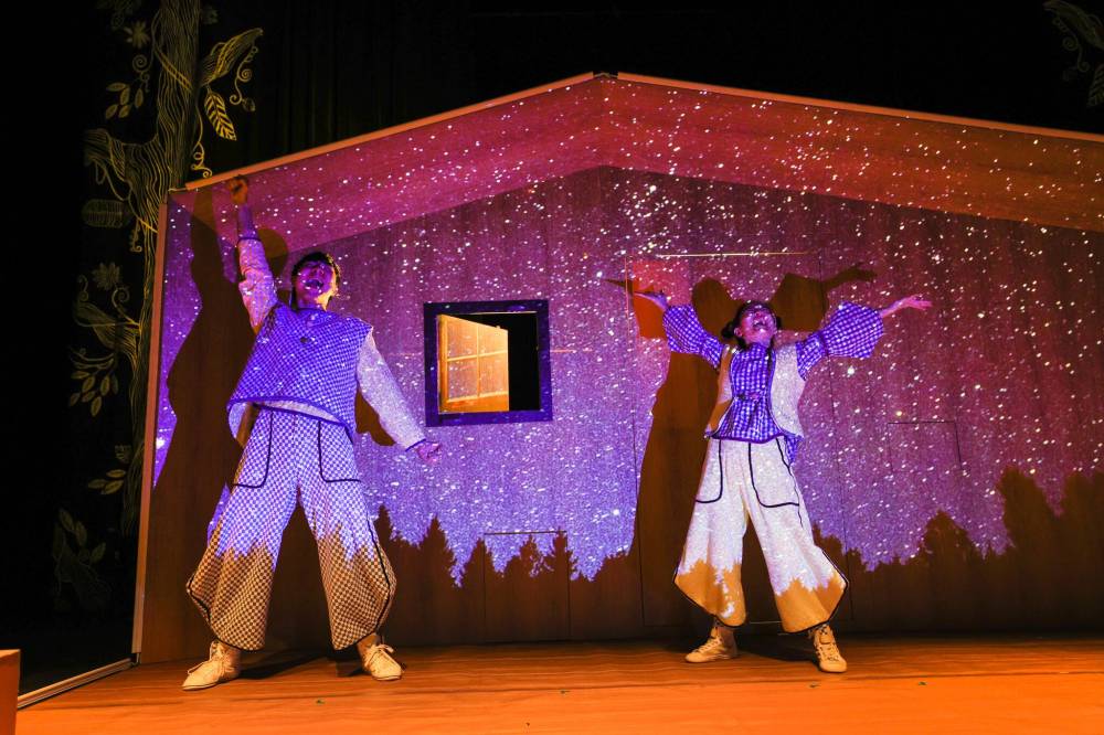 Poli Pop goes the bedtime routine at MTYP Winnipeg Free Press