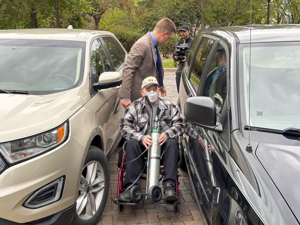 FILE - Terry Jon Martin prepares to leave the federal courthouse in Duluth, Minn., Oct. 13, 2023. Martin, charged with the museum heist of a pair of ruby slippers worn by Judy Garland in the