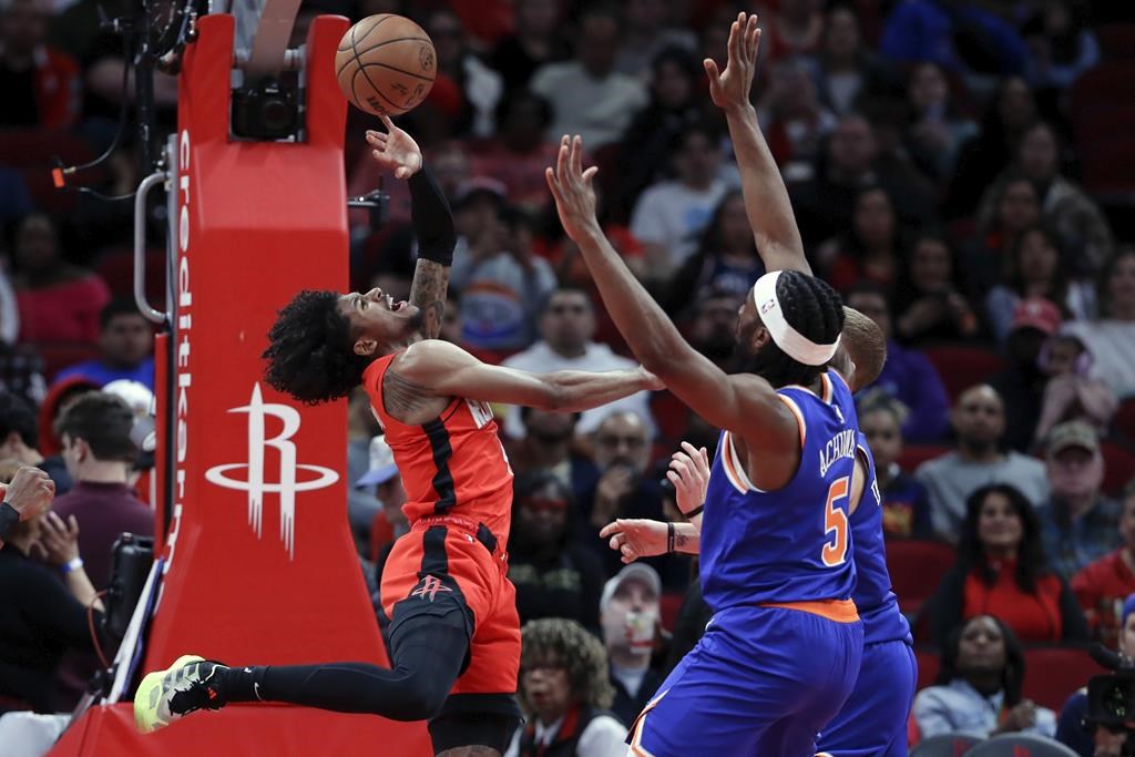 Holiday’s two free throws after foul by Brunson give Rockets 105103 victory over Knicks