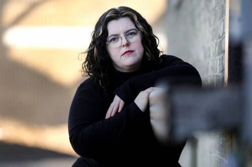 RUTH BONNEVILLE / WINNIPEG FREE PRESS
                                Harper K. Smith is working with Arts AccessAbility Network Manitoba for her EP release show.