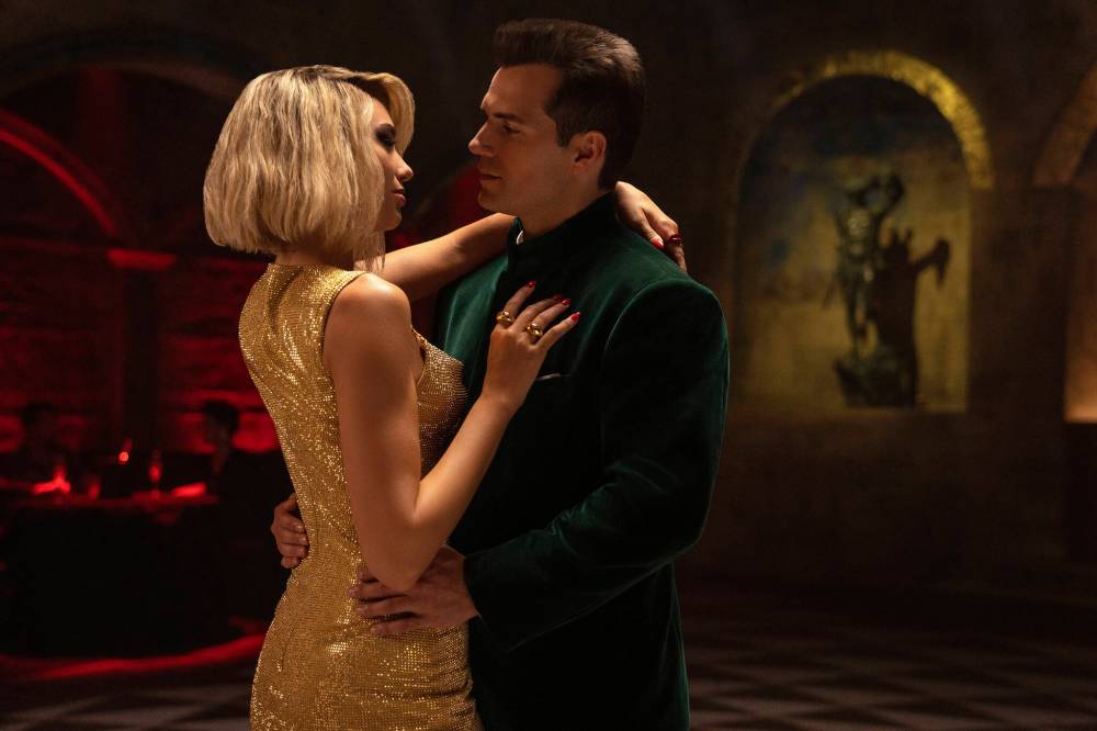 Peter Mountain / Apple
Dua Lipa gets seductive with Bond-like spy Argylle (Henry Cavill) in a scene direct from the imagination of novelist Elly Conway.