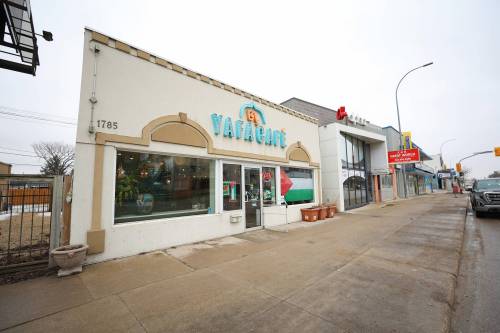 MIKE DEAL / WINNIPEG FREE PRESS
                                The &lsquo;unapologetic Palestinian restaurant&rsquo; at 1785 Portage Ave. opened in 2018.