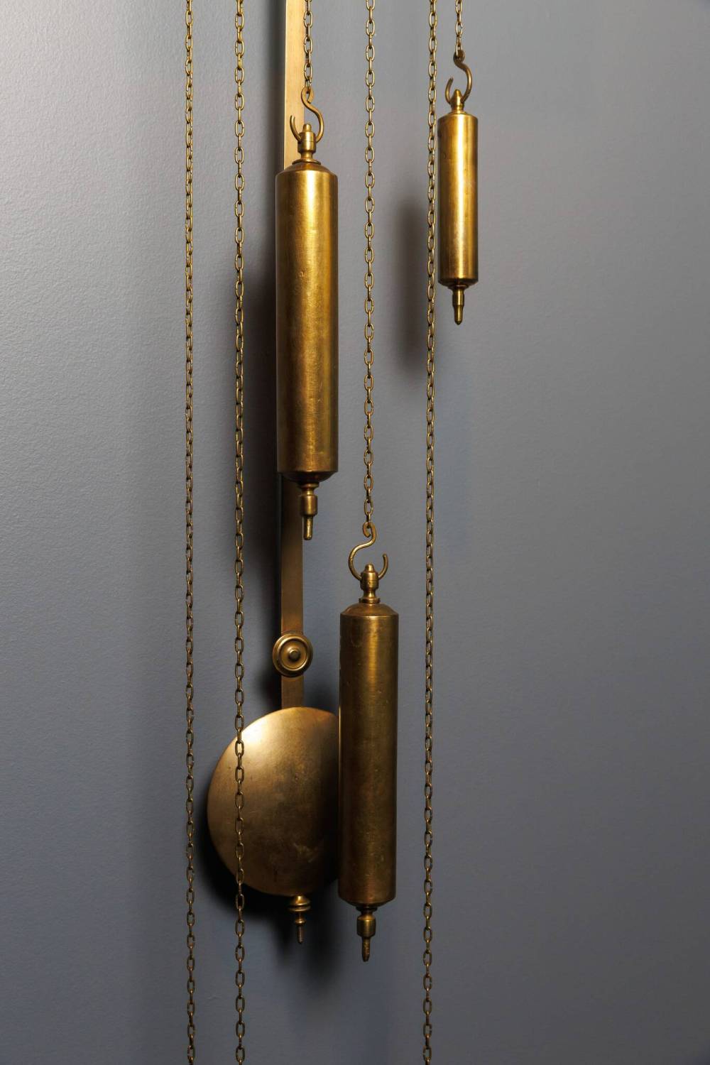 MIKE DEAL / WINNIPEG FREE PRESS
Fifteen Mennonite wall clocks are on temporary display at the Manitoba Museum in an exhibition developed by the Kroeger Heritage Clocks Foundation, in partnership with the Mennonite Heritage Museum.