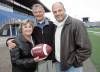 KEN GIGLIOTTI / WINNIPEG FREE PRESS files
                                Ken Ploen (centre) in 2007 with his wife Janet and son Doug.