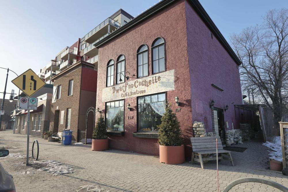 Owners of the popular St. Boniface restaurant Dwarf no Cachette were recently informed their building will be demolished so that an apartment complex can be built. (Ruth Bonneville / Free Press)