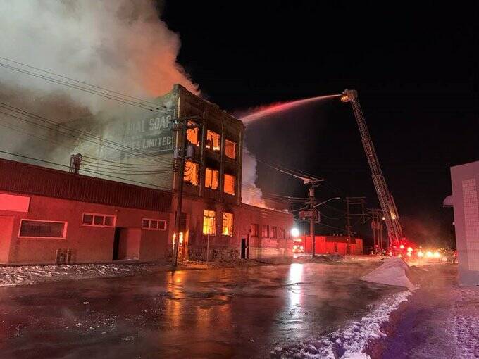 The WFPS closed Jarvis Avenue between Main and Schultz streets because of the fire. (City of Winnipeg / X)