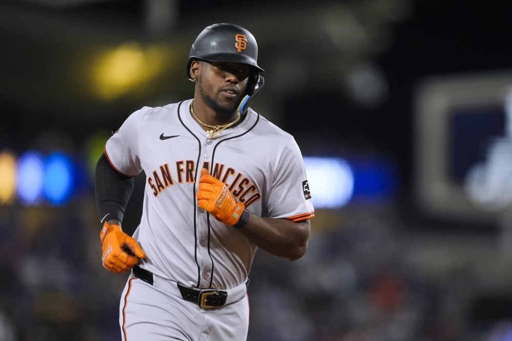 San Francisco Giants' Jorge Soler runs the bases on a home run during the sixth inning of the team's baseball game against the Los Angeles Dodgers, Tuesday, April 2, 2024, in Los Angeles. (AP Photo/Ryan Sun)