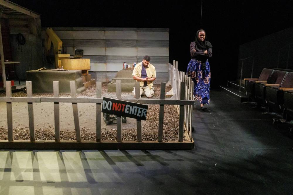 MIKE DEAL / FREE PRESS
                                The work never stops for Abdul (Chance Jones) and Sheila (Warona Setshwaelo).