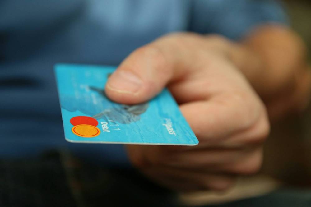 Pixabay / Pexels
Canadians had racked up a total of $2.4 trillion in debt by the end of 2023. ‘People are also definitely making deliberate changes to spending behaviour,’ says one expert.