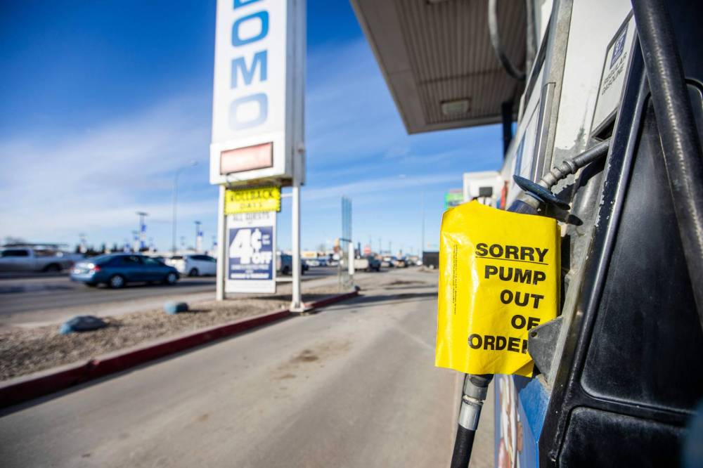 MIKAELA MACKENZIE / FREE PRESS
A potential fuel shortage is an inconvenience, sure: but can we use this as an opportunity to explore greener ways of living?