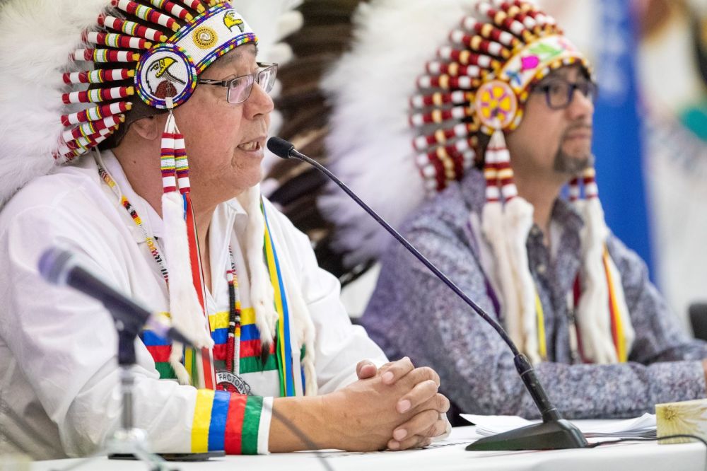 BROOK JONES / FREE PRESS Keewatin Tribal Council Grand Chief Walter Wastesicoot talks about the KTC declaration towards self determination during a media conference at the Victoria Inn in Winnipeg, Man., Thursday, March 28, 2024. Eleven first nations are affiliated under the KTC. Pictured on the right is Fox Lake Cree Nation Chief Morris Beardy.