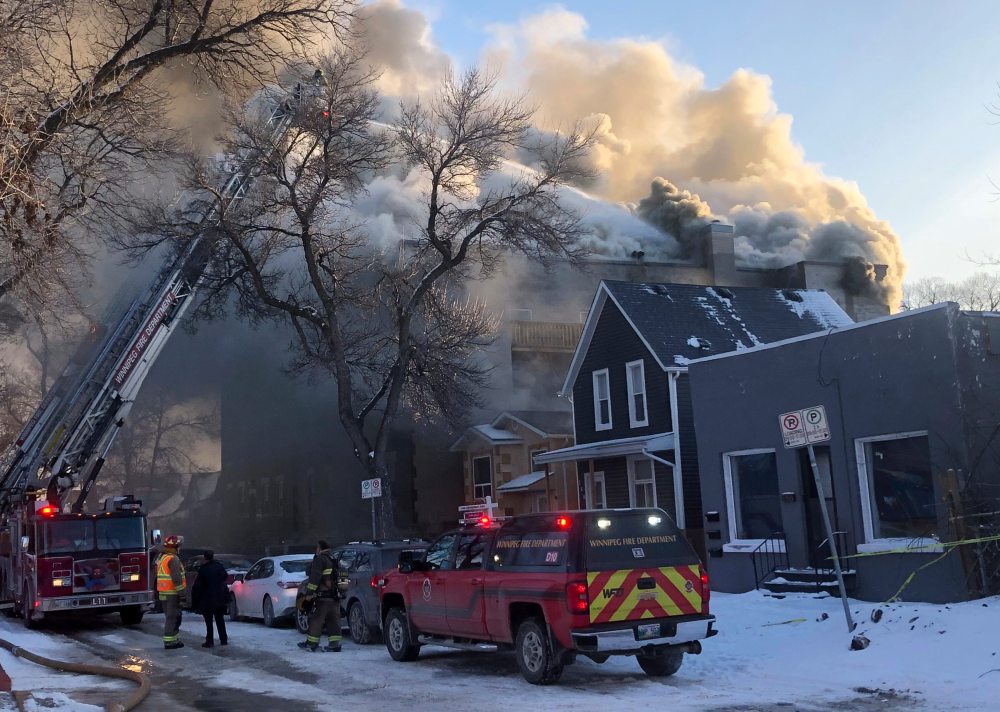 Winnipeg firefighters are battling a massive apartment fire on Toronto Street just south of Notre Dame Avenue Tuesday afternoon, March 5, 2024. (Erik Pindera / Free Press)