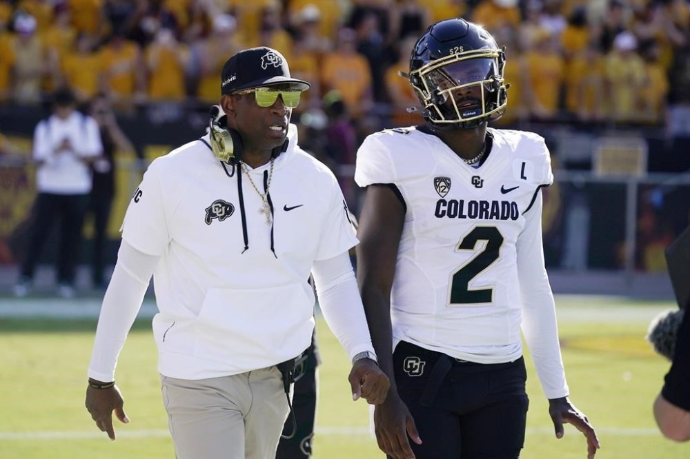 Deion Sanders’ sons Shilo and Shedeur take on some recruiting duties for Colorado Winnipeg