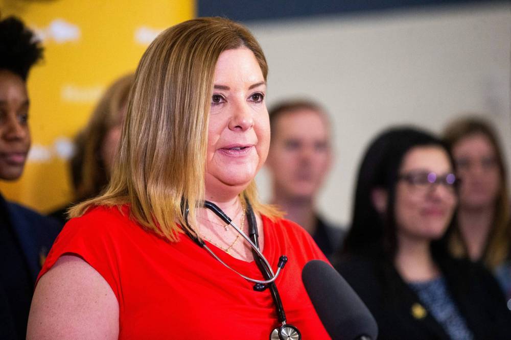 MIKAELA MACKENZIE / FREE PRESS Dr. Candace Bradshaw, president of Doctors Manitoba