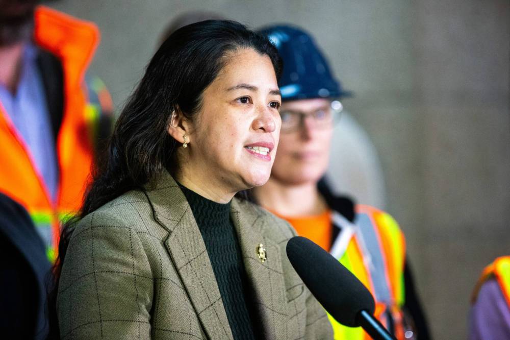 De minister van immigratie van Manitoba, Malaya Marcelino, prees het uitstel.  (Mikaela MacKenzie / Free Press-bestanden)