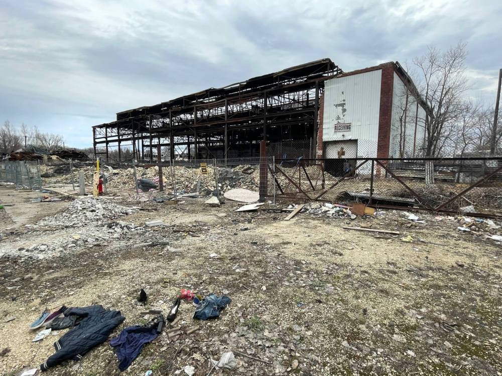 Ruth Bonneville / Free Press Files
Photo taken on April 16th of the fire-ravaged site of the former Vulcan Iron Works foundry at Sutherland Avenue and Maple Street North. Winnipeg Firefighters responded to an early-morning fire at the abandoned facility again Saturday – the eighth such fire at that location in the last year.