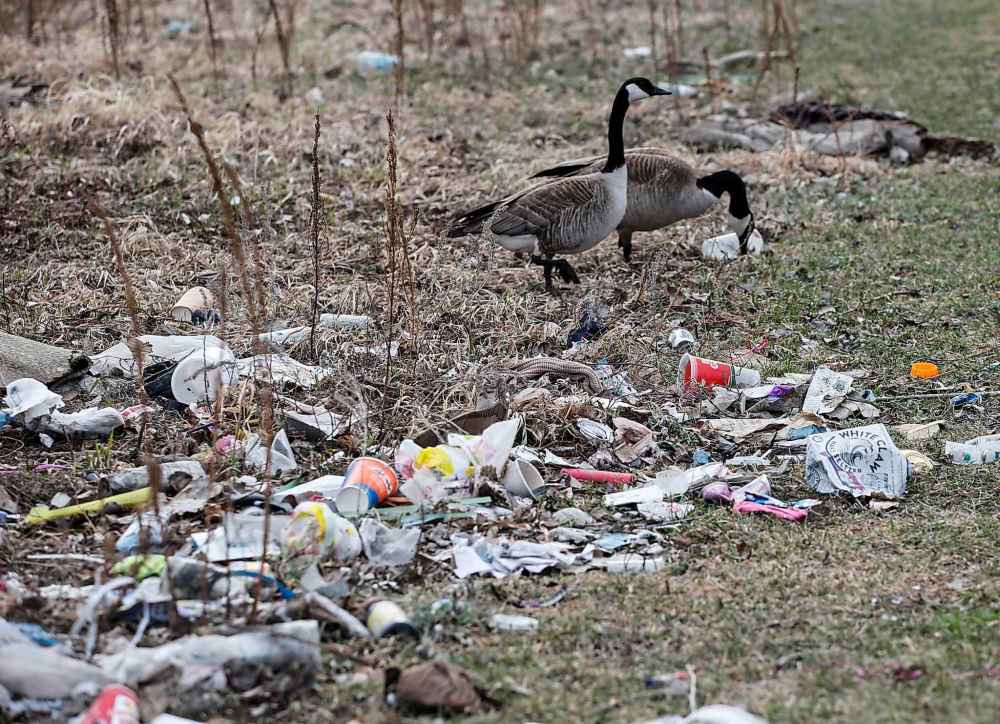 JOHN WOODS / FREE PRESS
Mayor Scott Gillingham has previously said the city is working with service agencies and the province to address homelessness more broadly but recognizes camps can be unsightly and dangerous for nearby residents.