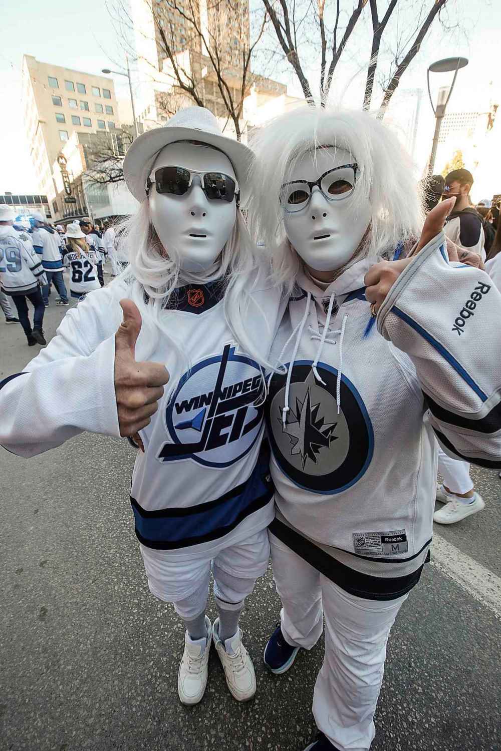 JOHN WOODS / FREE PRESS
Jets fans at the Whiteout party Sunday.