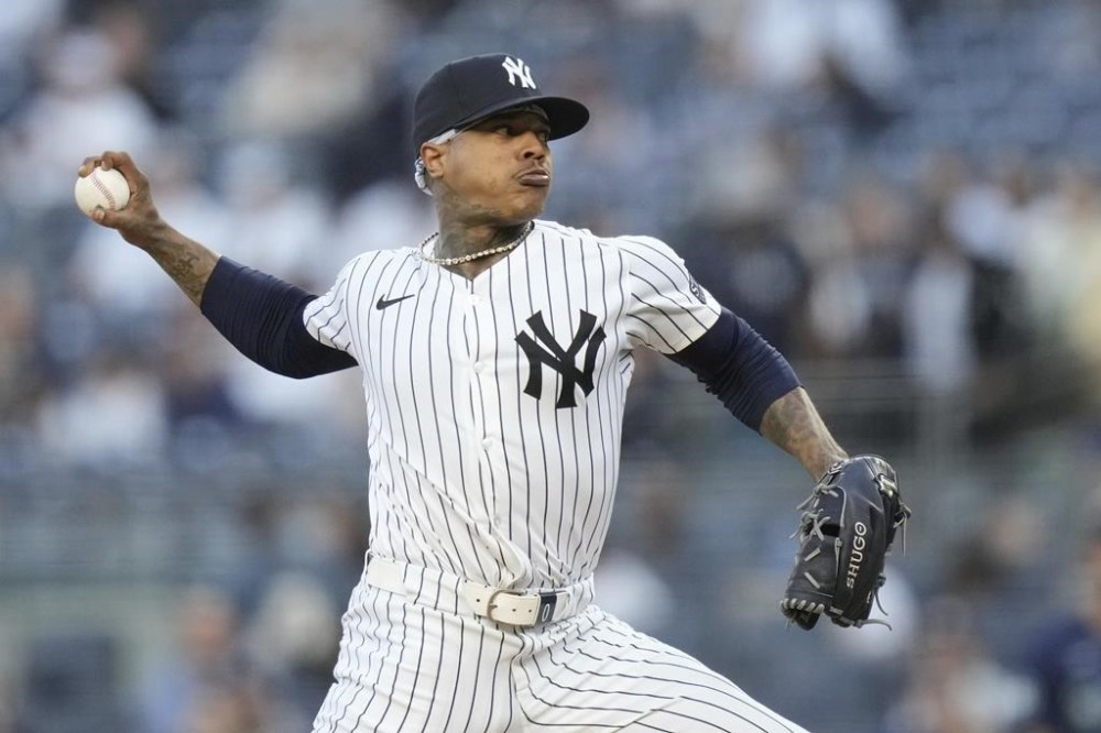 New York Yankees' Marcus Stroman pitches during the first inning of a baseball game against the Seattle Mariners, Monday, May 20, 2024, in New York. (AP Photo/Frank Franklin II)