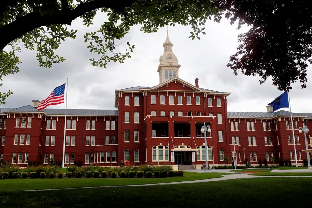 FILE - The Oregon State Hospital is seen in Salem, Ore., May 24, 2013. Christopher Pray, who escaped from Oregon’s state psychiatric hospital while fully shackled and was later found floundering in a muddy pond, was sentenced to 22 years in prison, Monday, June 3, 2024. (Paul Carter/The Register-Guard via AP, File)