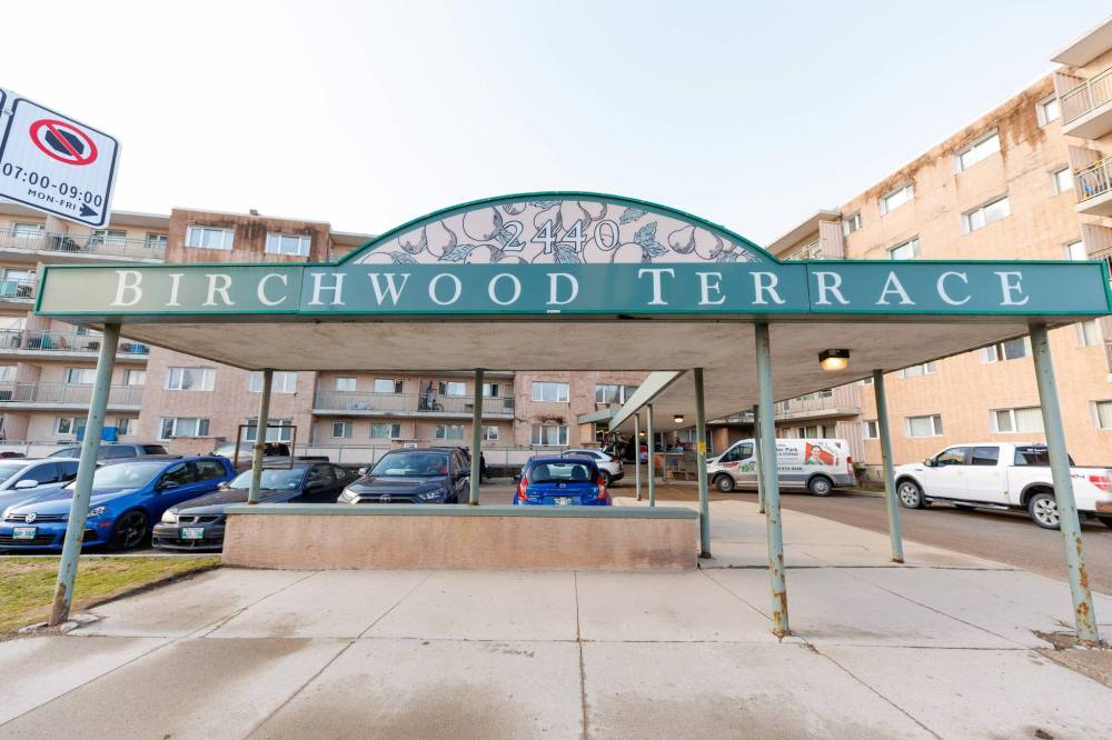 In an email from Birchwood Terrace’s property manager, Lakewood Agencies, a preliminary, best-case scenario for repairs would see people return to living in the complex after Aug. 31 at the earliest. (Mike Deal / Free Press files)