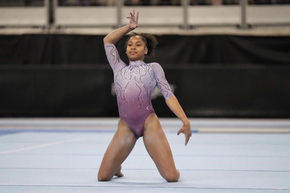 Skye Blakely competes in the floor exercise during the U.S. gymnastics championships, Friday, May 31, 2024, in Fort Worth, Texas. (AP Photo/Jim Cowsert)