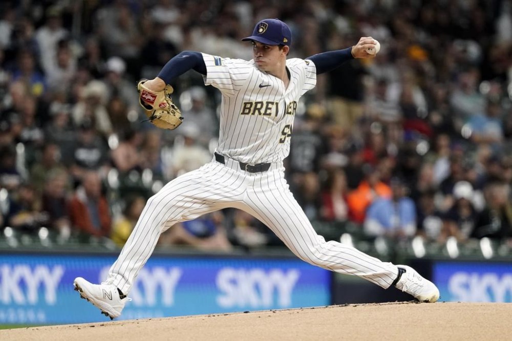 Milwaukee Brewers' Robert Gasser pitches during the first inning of a baseball game against the Chicago White Sox, Saturday, June 1, 2024, in Milwaukee. (AP Photo/Aaron Gash)