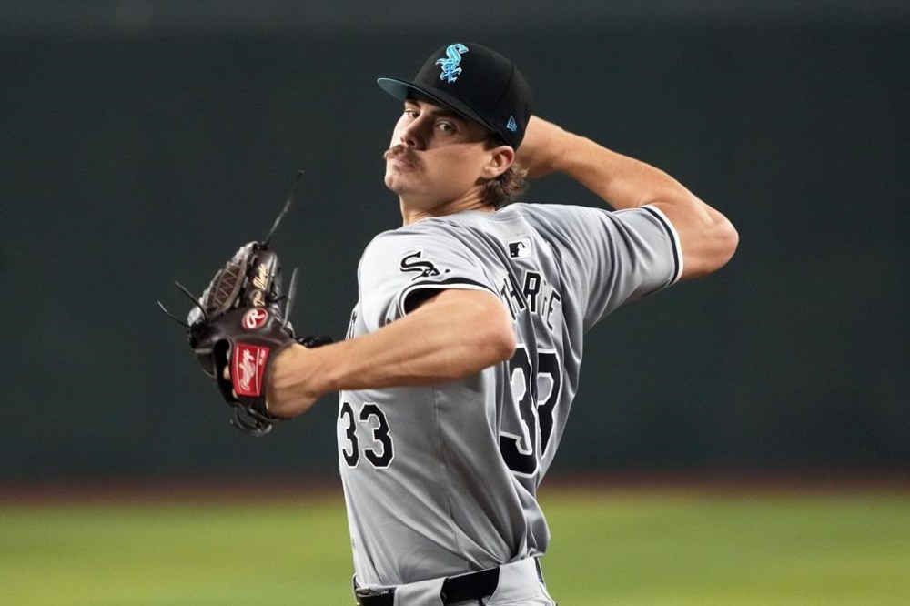 Chicago White Sox pitcher Drew Thorpe throws against the Arizona Diamondbacks in the first inning during a baseball game, Sunday, June 16, 2024, in Phoenix. (AP Photo/Rick Scuteri)