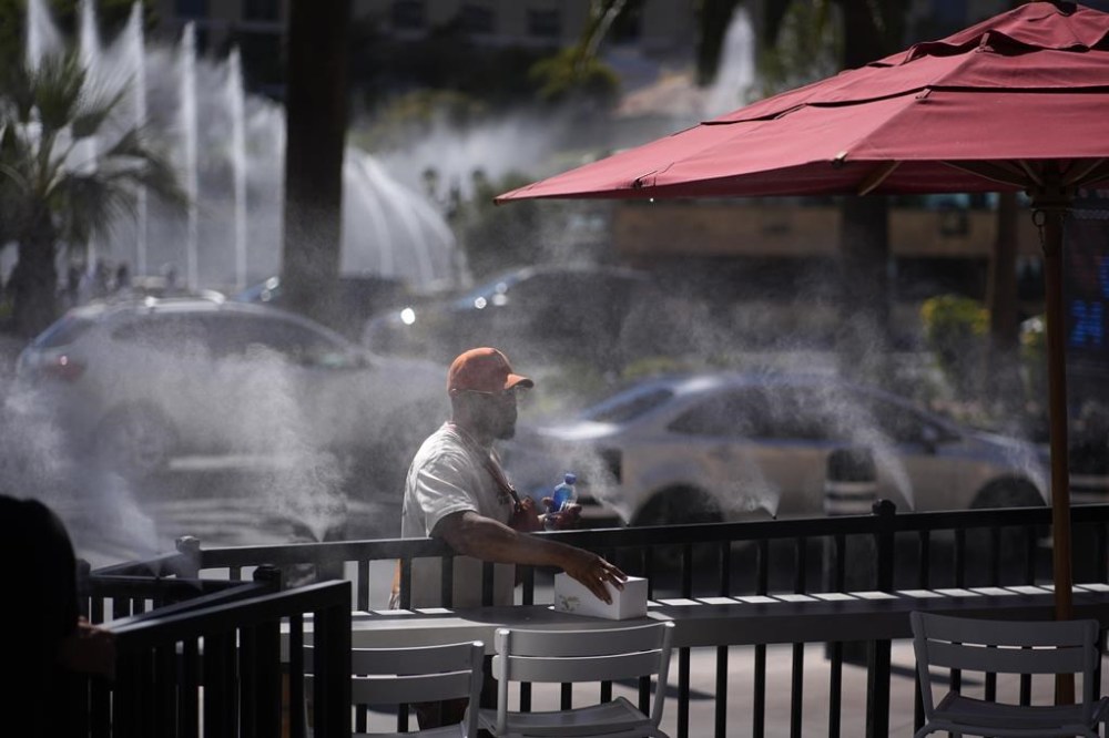 Persistent heat wave in the US shatters new records, causes deaths in ...