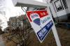 The recent rise in mortgage rates has put &mdash; or will put &mdash; the squeeze on many Canadian homeowners. &lsquo;It&rsquo;s been a zoo lately,&rsquo; says Winnipeg mortgage broker Rosa Bovino. (Mike Aporius / Free Press files)