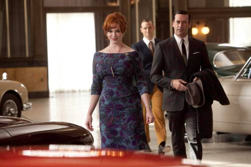 Christina Hendricks (left) as Joan Harris and Jon Hamm as Don Draper in &ldquo;Mad Men.&rdquo; (Jordin Althaus / AMC / The Associated Press files )