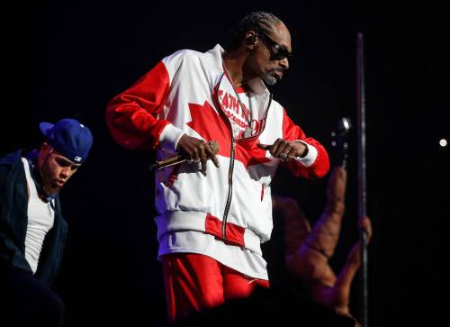 JOHN WOODS /
                                FREE PRESS Snoop Dog performs in downtown Winnipeg Monday, June 17, 2024. Reporter: eva