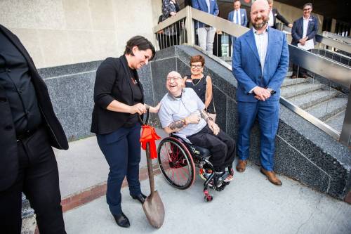 MIKAELA MACKENZIE / FREE PRESS
                                Dorota Blumczyńska, Manitoba Museum CEO (left), Peter Tonge, principal at Peter Tonge Consulting, and Brigitte Sandron, board of governors chair for the Manitoba Museum, ceremonially break ground at a press conference announcing renovations to the Rupert Avenue entrance and foyer at the Manitoba Museum.