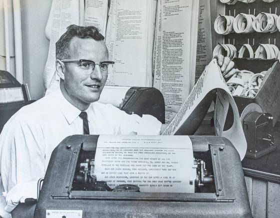 Ed Dearden working at the Winnipeg Tribune. (Supplied photo)