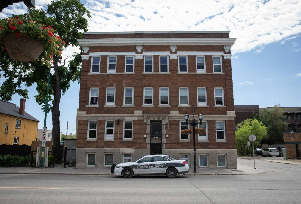 JESSICA LEE / FREE PRESS FILES
Austin Mark Chief was shot at five times in a suite at 634 Broadway Ave.